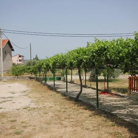 Hébergement de vacances House With A Parking Space Kraj, Pasman - 8258