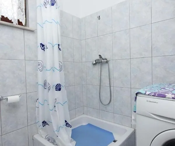 House With A Parking Space Kraj, Pasman - 8258 بيت للعطل